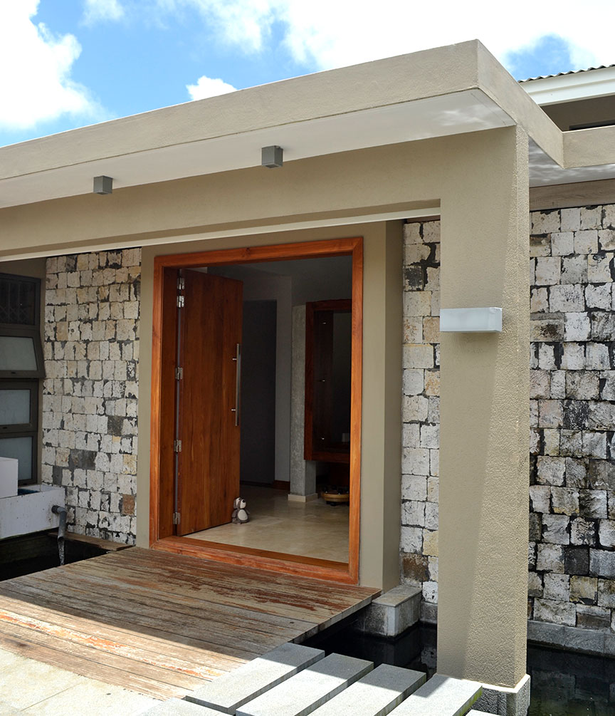 Residence-Mont-Piton2-Front-Pic-01
